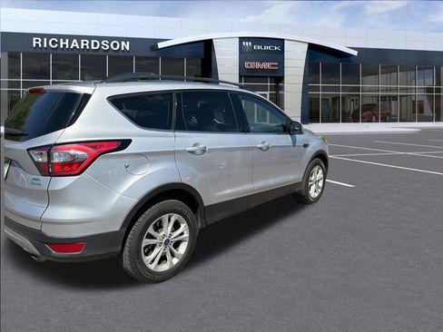 Used 2018 Ford Escape SEL FWD image 8