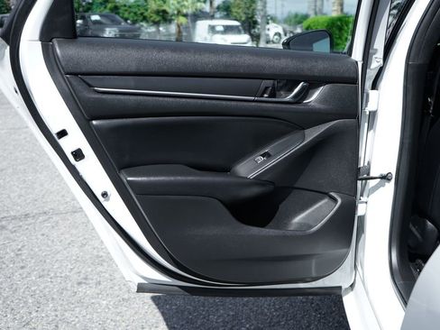 Used 2022 Honda Accord Sport image 32