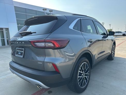 Used 2025 Ford Escape Base image 30