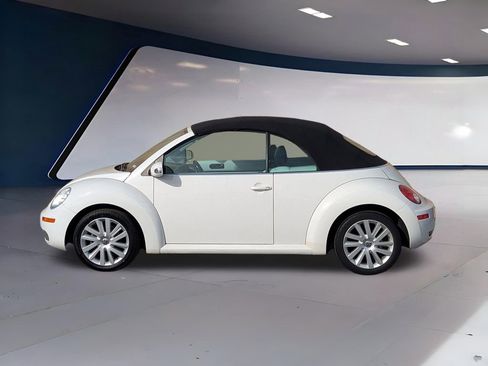 Used 2009 Volkswagen Beetle S image 3
