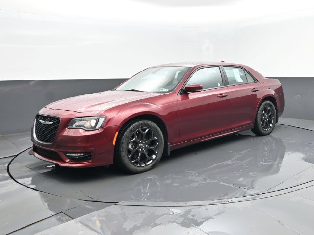 Used 2021 Chrysler 300 Touring AWD/4WD image 1