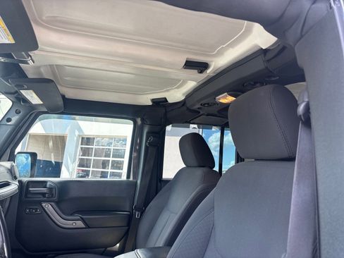 Used 2018 Jeep Wrangler Unlimited Sport S image 15