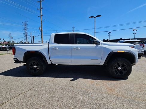 Used 2024 GMC Canyon Elevation RWD image 7