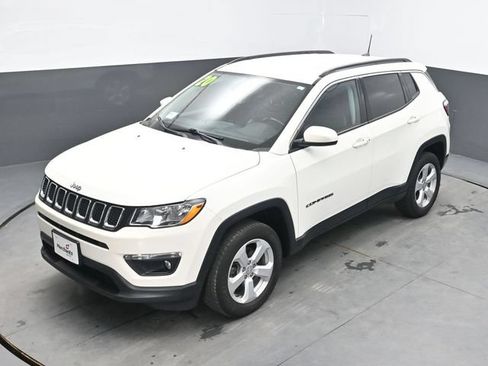 Used 2020 Jeep Compass Latitude w/ Popular Equipment Group AWD/4WD image 26