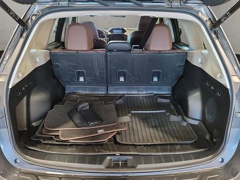 Used 2023 Subaru Forester Touring image 7