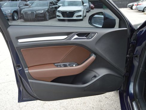 Used 2018 Audi A3 2.0T Premium FWD image 17