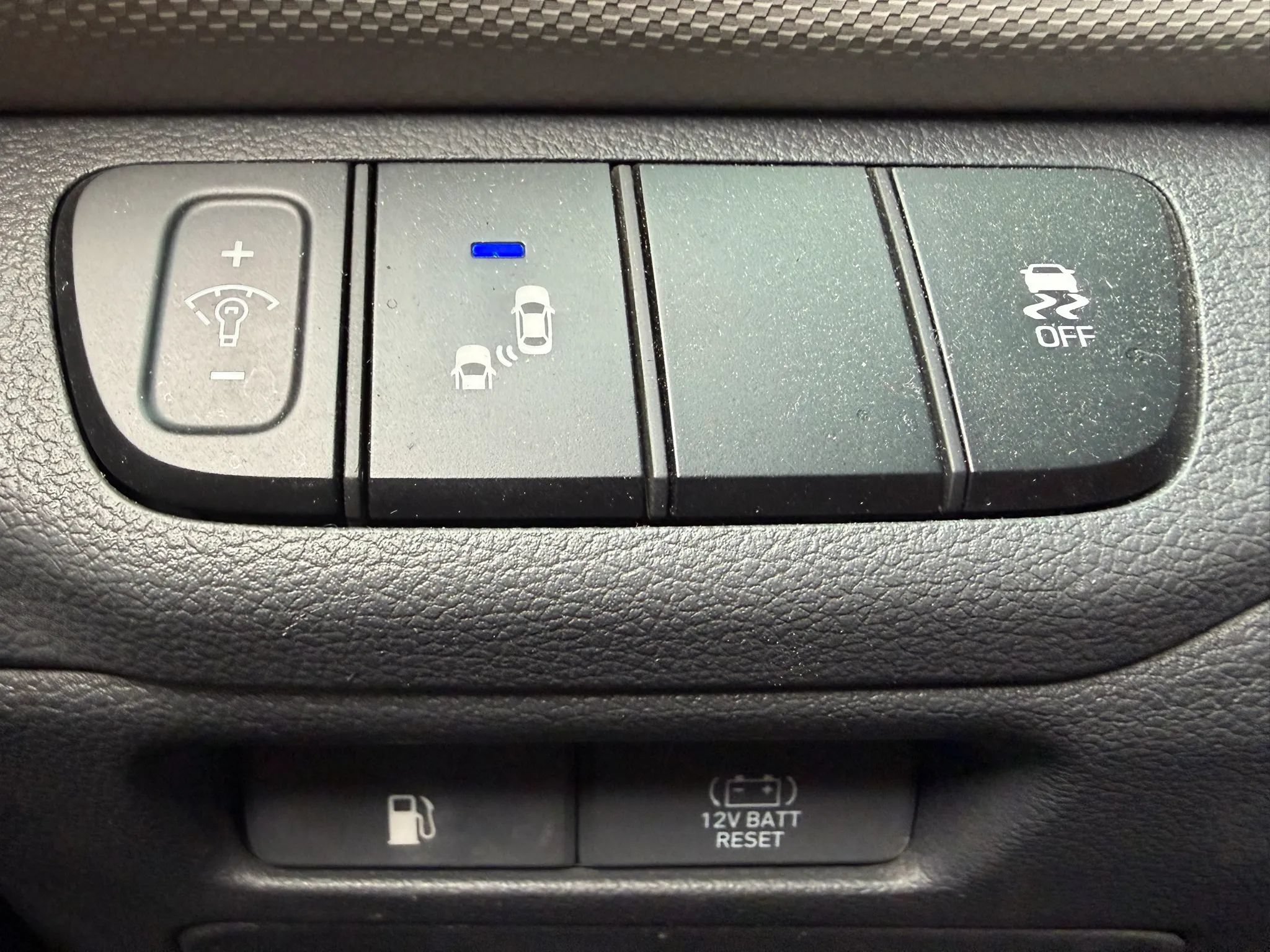 Used 2017 Hyundai Ioniq Limited FWD image 22