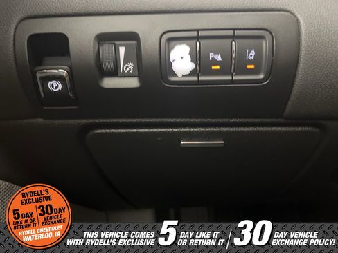 Used 2014 Chevrolet Impala LT Eco w/ Navigation Package image 28