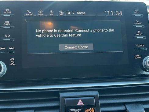 Used 2018 Honda Accord Touring image 22