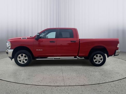 Used 2024 RAM 2500 Big Horn AWD/4WD image 2
