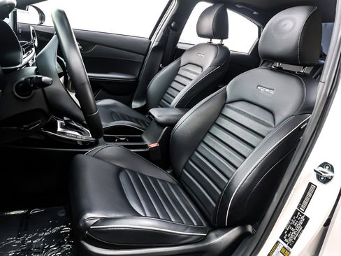 Used 2023 Kia Forte GT-Line w/ GT-Line Premium Package image 18