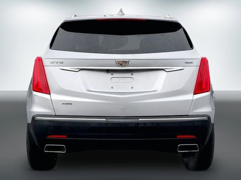 Used 2018 Cadillac XT5 Luxury w/ Driver Awareness Package image 3