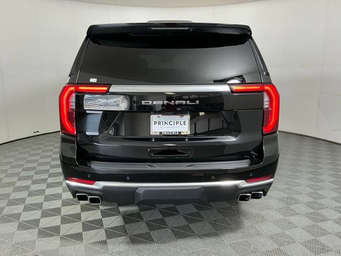 Used 2025 GMC Yukon Denali w/ Sun & Power Step Package AWD/4WD image 6