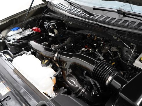 Used 2025 Ford Expedition Tremor AWD/4WD image 35