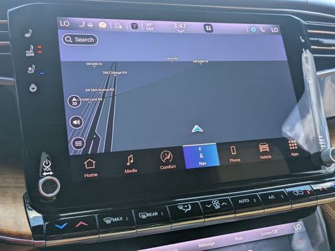 Used 2023 Jeep Grand Wagoneer Series III image 21