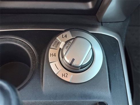 Used 2021 Toyota 4Runner SR5 Premium image 21