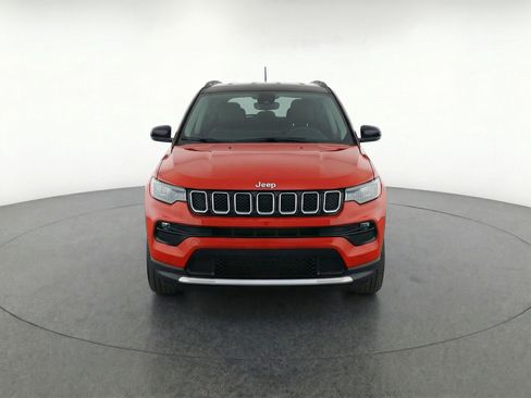 Used 2025 Jeep Compass Limited image 2