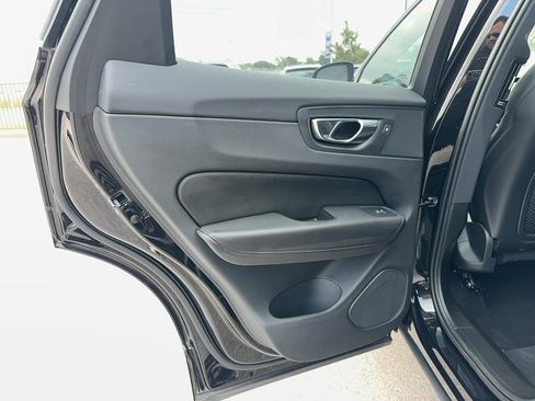 Used 2025 Volvo XC60 B5 Plus w/ Climate Package image 14