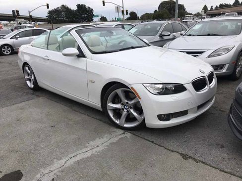 Used 2008 BMW 335i Convertible image 17