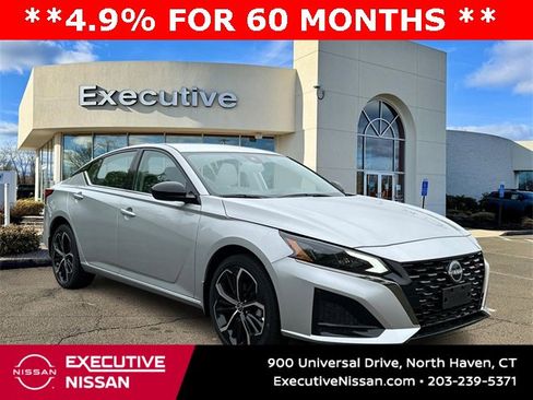 New 2025 Nissan Altima 2.5 SR image 1