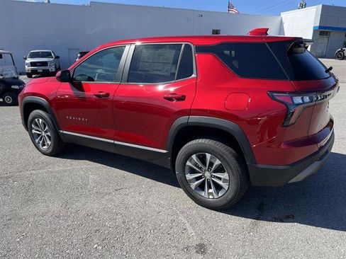 New 2026 Chevrolet Equinox LT w/ Convenience Package II image 3