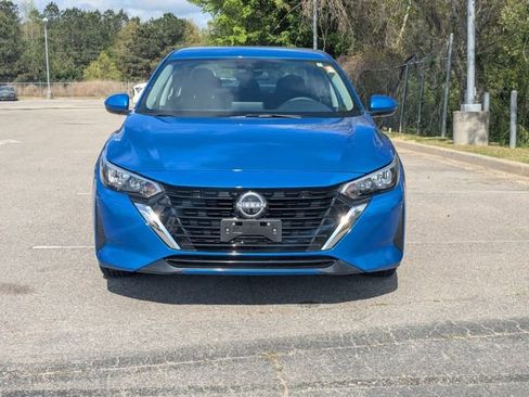 Used 2025 Nissan Sentra SV image 8
