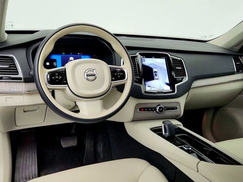 Used 2024 Volvo XC90 B6 Plus w/ Protection Package Premier AWD/4WD image 12