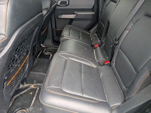 Used 2022 Ford Bronco Badlands AWD/4WD image 7