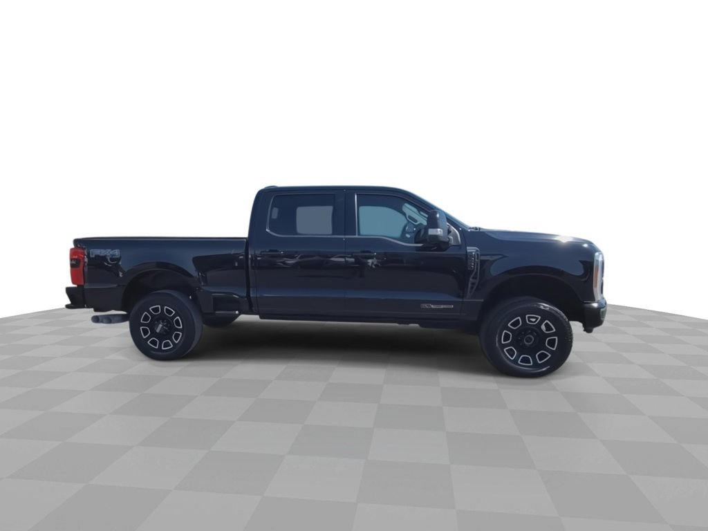 Used 2023 Ford F250 Lariat w/ Black Appearance Package AWD/4WD image 9
