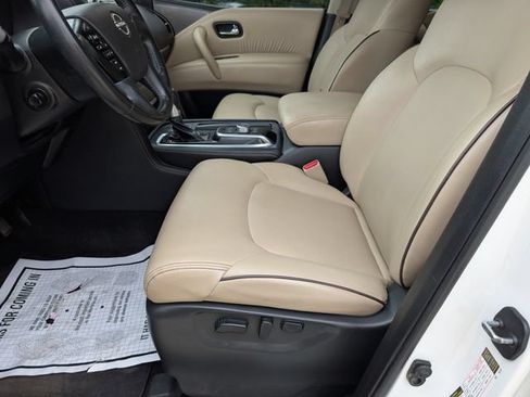 Used 2021 Nissan Armada SV w/ SV Appearance Package RWD image 14