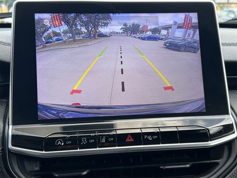 Used 2024 Jeep Compass Trailhawk image 28