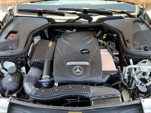 Used 2017 Mercedes-Benz E 300 image 21