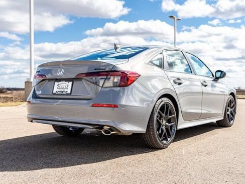 Used 2025 Honda Civic Sport image 7