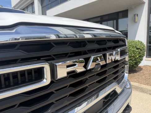 New 2026 RAM 3500 Tradesman AWD/4WD image 21