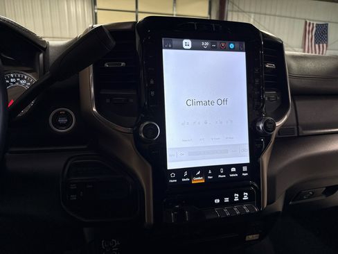 Used 2024 RAM 2500 Laramie image 11