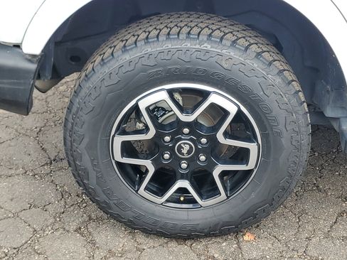 Used 2023 Ford Bronco Outer Banks image 7