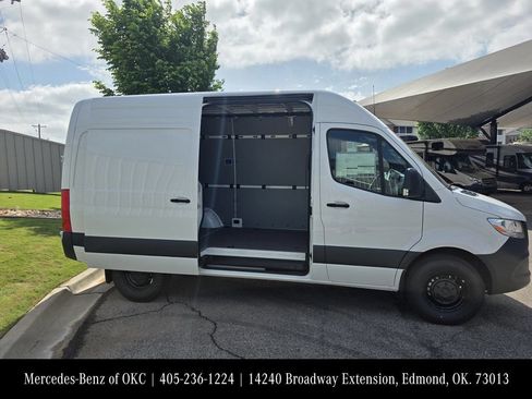 New 2026 Mercedes-Benz Sprinter 2500 image 3