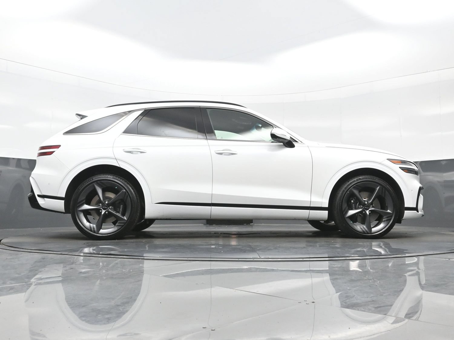 Used 2026 Genesis GV70 2.5T Sport Prestige AWD/4WD image 32