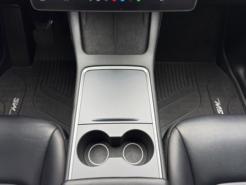 Used 2023 Tesla Model Y Long Range AWD/4WD image 19