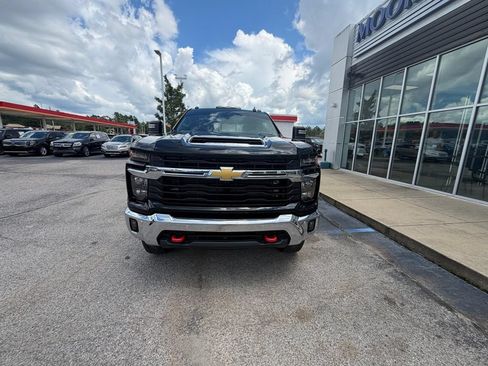 Used 2025 Chevrolet Silverado 2500 LT w/ Safety Package AWD/4WD image 6