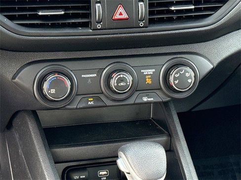 Used 2023 Kia Forte LXS w/ LXS Technology Package image 21