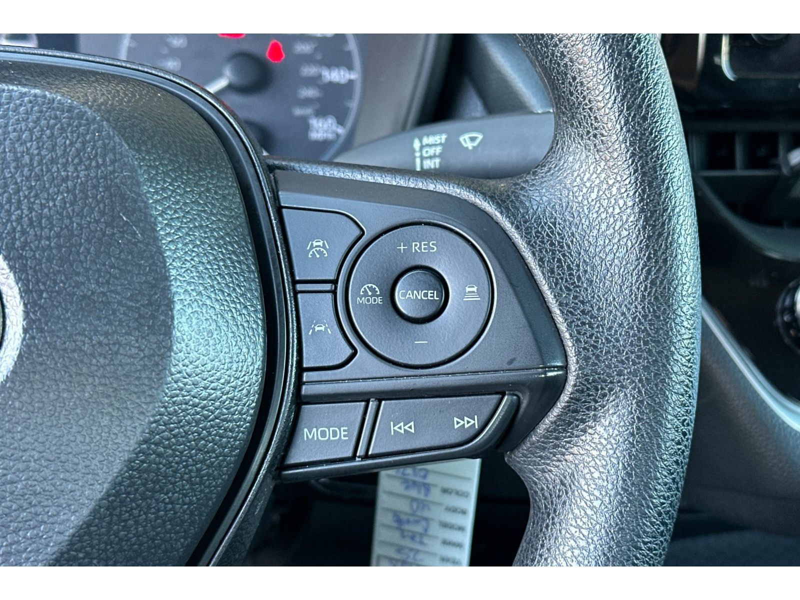 Certified 2025 Toyota Corolla LE FWD image 25