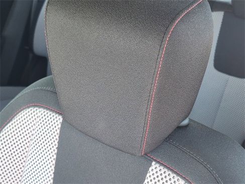 Used 2015 Chevrolet Equinox LT w/ Driver Convenience Package image 15