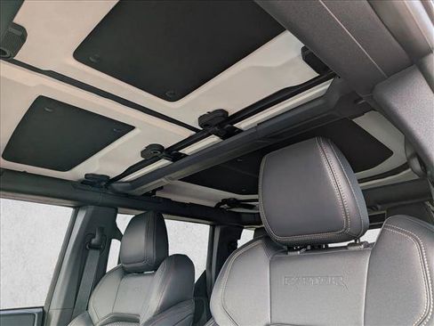 Certified 2025 Ford Bronco Raptor w/ Interior Carbon Fiber Pack AWD/4WD image 19