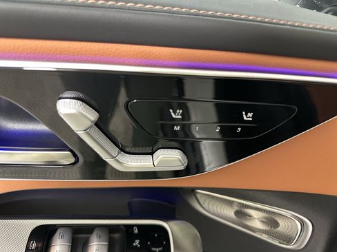 New 2025 Mercedes-Benz GLC 350e 4MATIC image 12