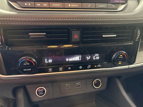Used 2021 Nissan Rogue SV AWD/4WD image 21