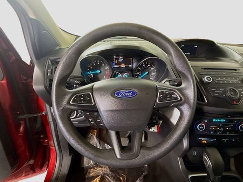 Used 2018 Ford Escape SE image 13
