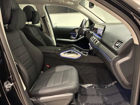 New 2026 Mercedes-Benz GLS 450 4MATIC image 14