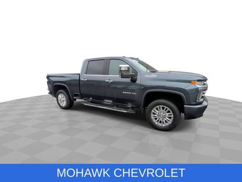 Used 2020 Chevrolet Silverado 2500 High Country w/ Technology Package AWD/4WD image 2