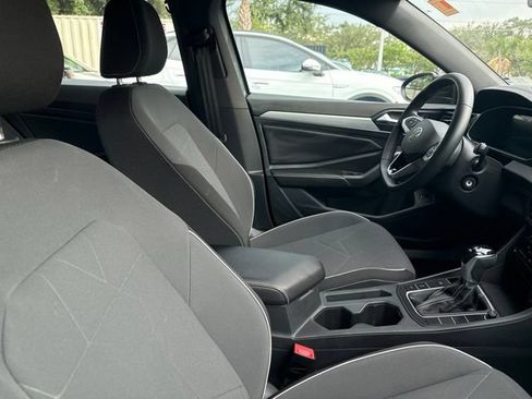 Used 2025 Volkswagen Jetta Sport FWD image 19